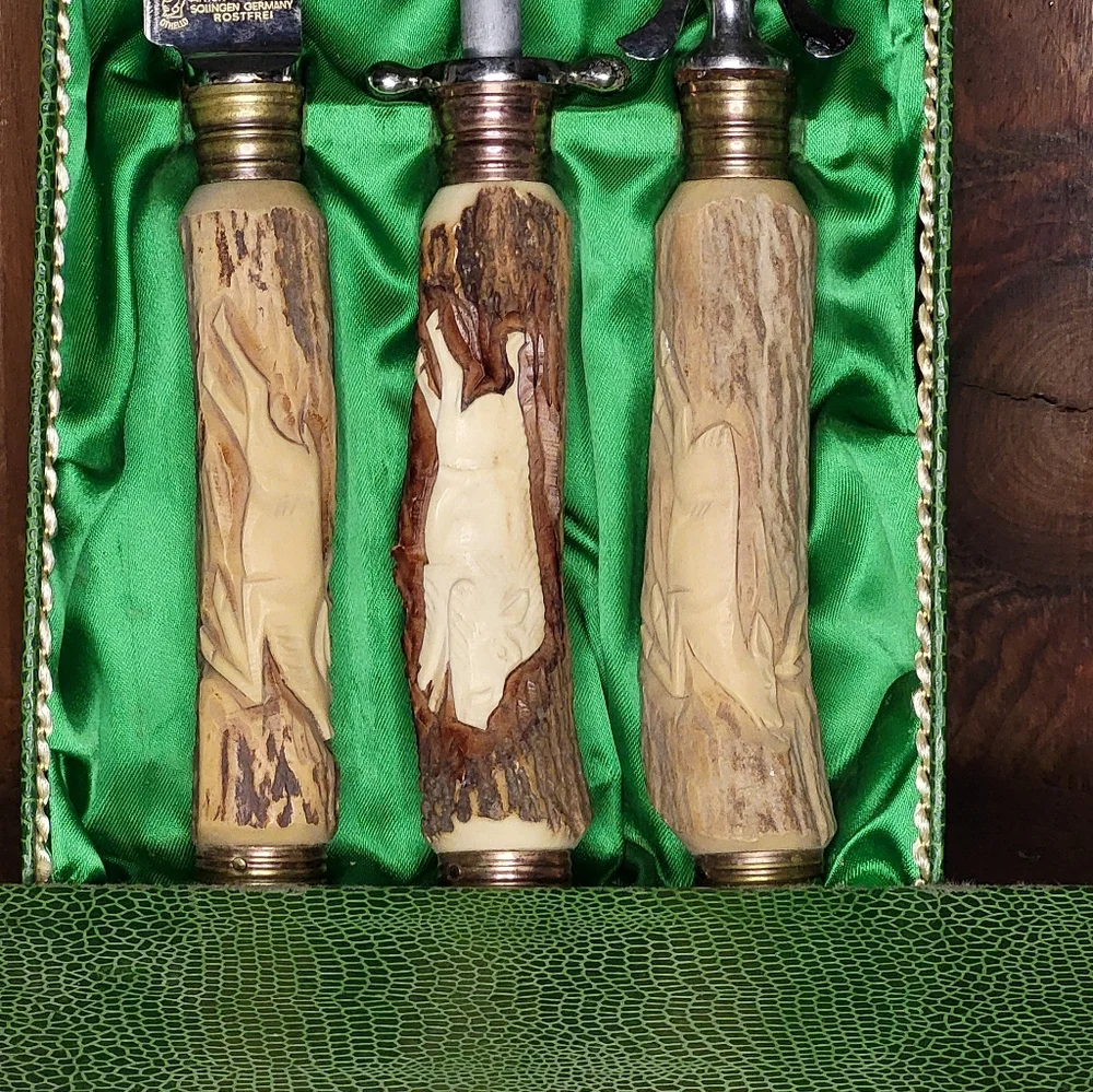 Elegant Carving Set with Wooden Handles - Picture 10 of 11